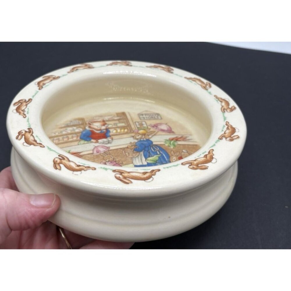 Vintage Royal Doulton Bunnikins Porriger Dish Bowl Mr Pigglys Store - Picture 6 of 8